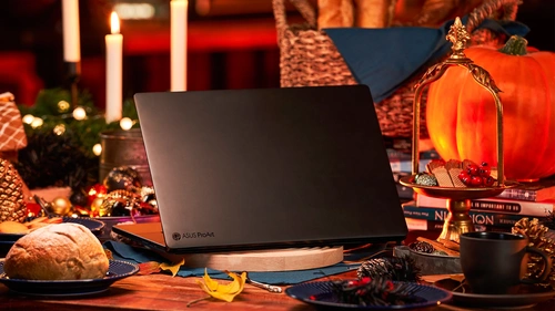 Asus ProArt P16 có kiểu dáng siêu mỏng với trọng lượng 1,85 kg.