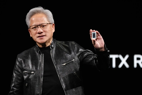 Jensen Huang, CEO Nvidia, giới thiệu chip RTX Spark. Ảnh: .