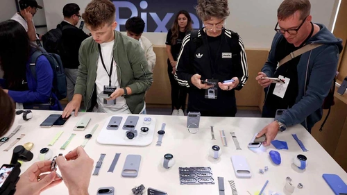 Danh mục thiết bị Pixel của Google bao gồm smartphone, smartwatch và tai nghe Bluetooth. Ảnh: