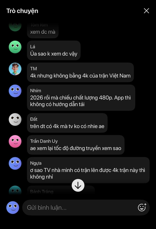 Người dùng phàn nàn về chất lượng hình ảnh trận mở màn Ngoại hạng Anh, so sánh với các trận trên sân Mỹ Đình. Ảnh: