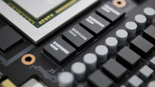 Dù tăng trưởng kỷ lục, các nhà sản xuất chip nhớ lớn cũng đang tỏ ra thận trọng trước nguy cơ tạo ra một đợt dư thừa nguồn cung mới. Ảnh: